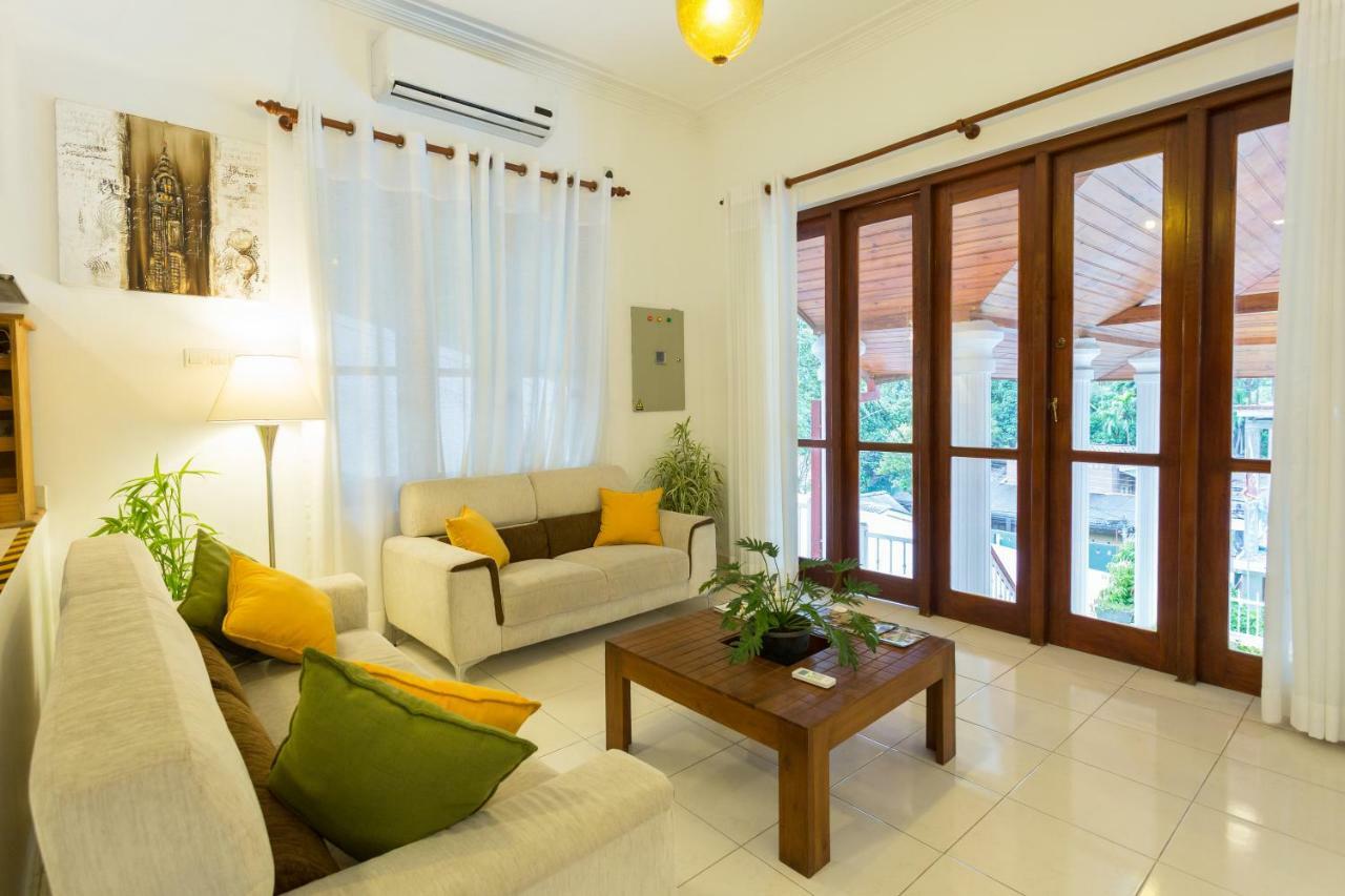 Orchid Villa Канди Екстериор снимка